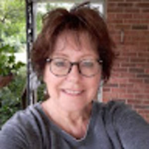 Meet your Posher, Elaine